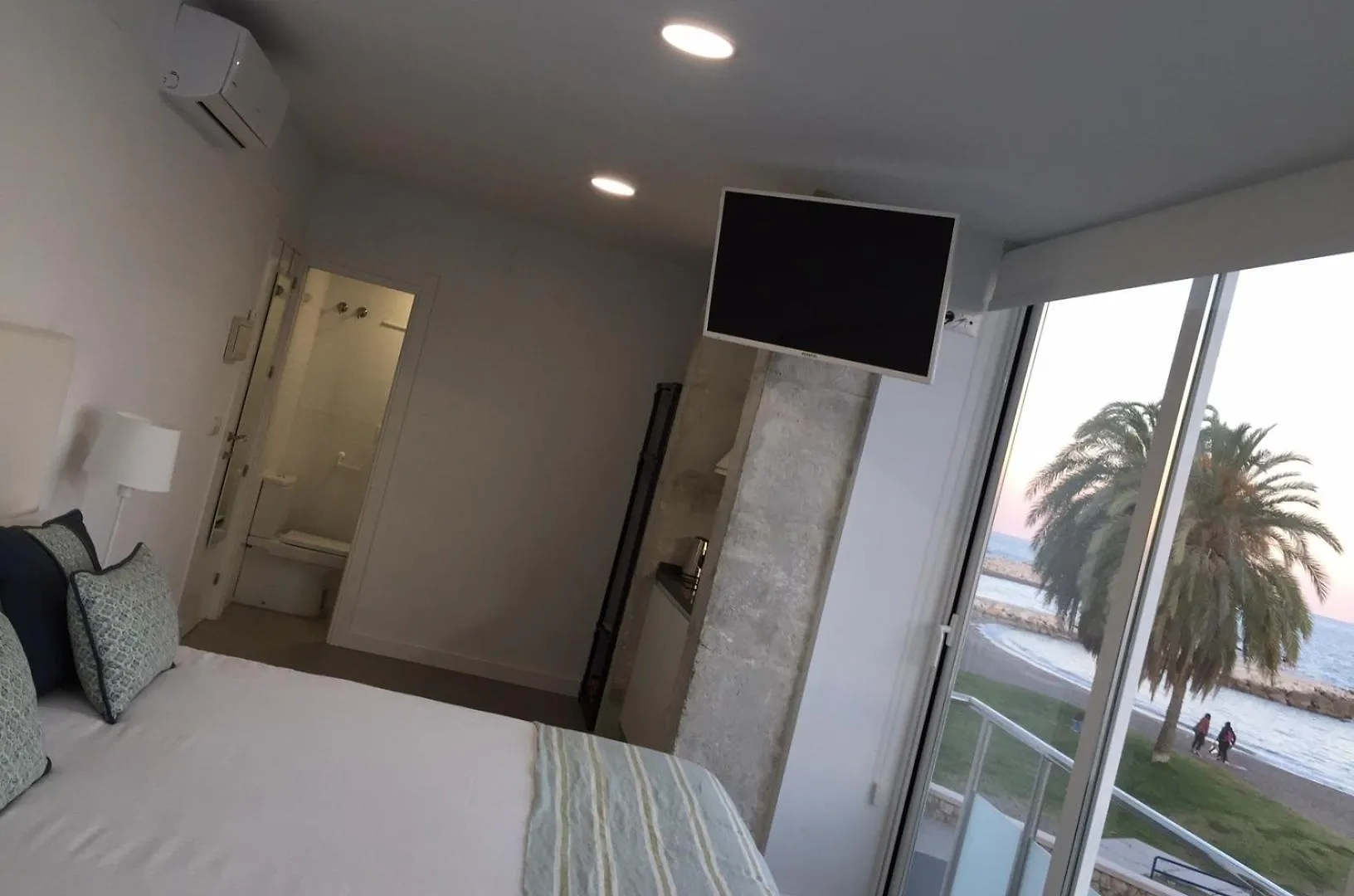 Apartments-Oilan11 - Estudios En Primera Linea De Playa Pedregalejo Málaga